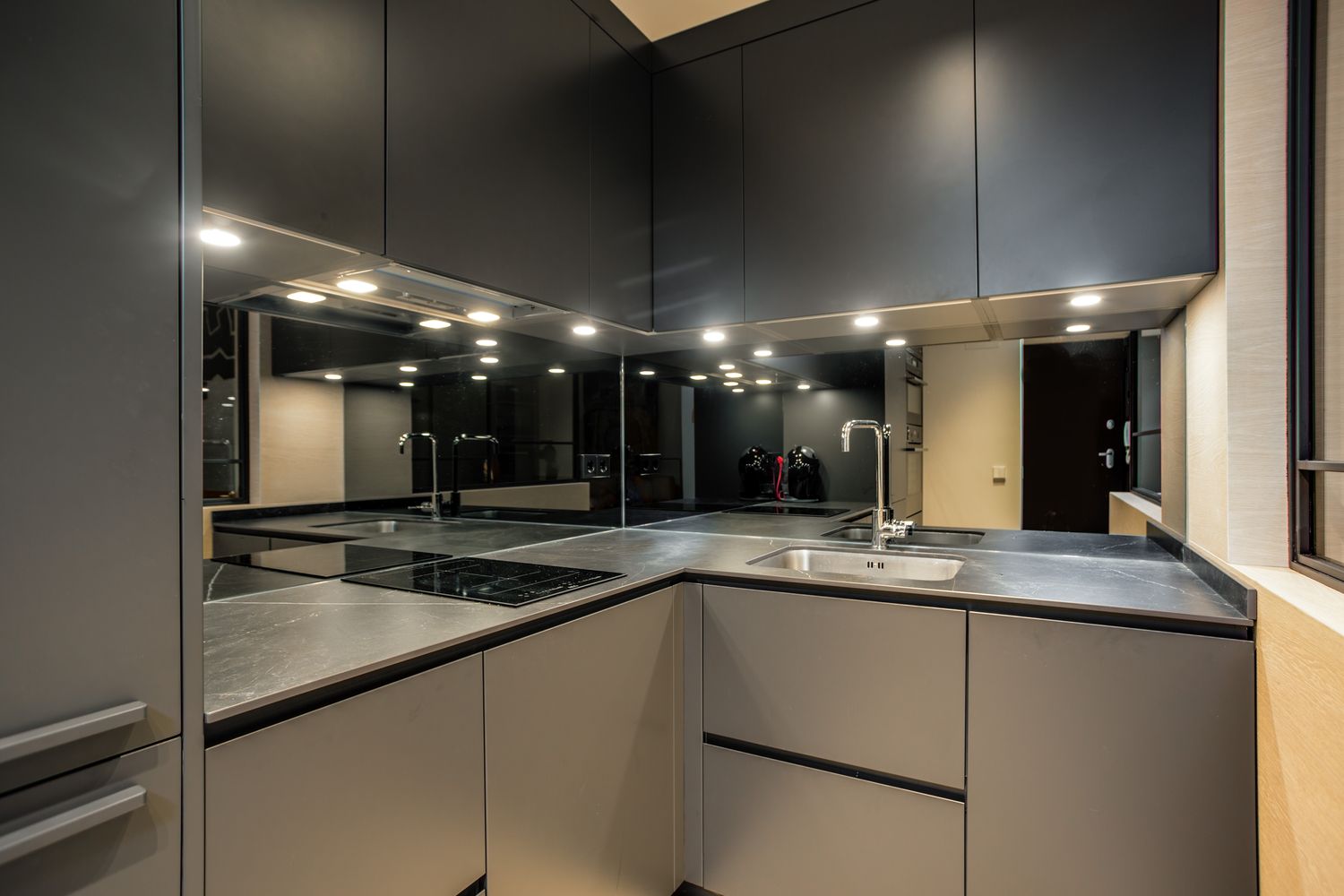 Reforma de una cocina Dica modelo Gola Gris Noche en pequeño apartamento de lujo en Chamberi Reforma de una cocina Dica modelo Gola Gris Noche en pequeño apartamento de lujo en Chamberi