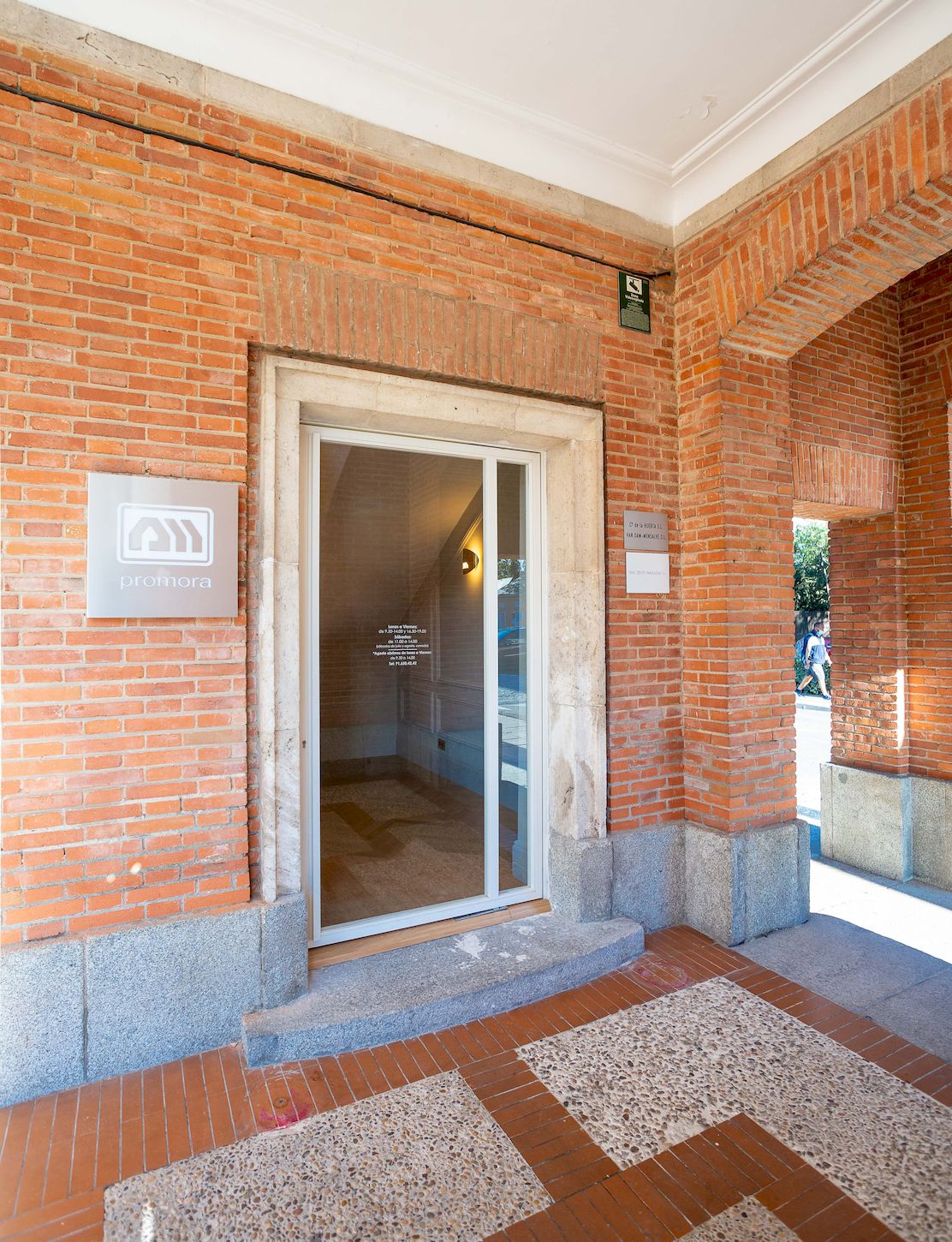 Reforma Integral de lujo en oficinas de Promora en la Moraleja Madrid co and co espacios